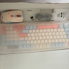 FREEWOLF T96 DUAL MODE KEYBOARD マウスセット
の画像