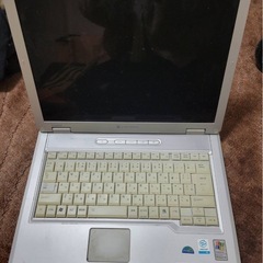 パソコン　　ジャンク品です。　お譲り先決まりました！の画像