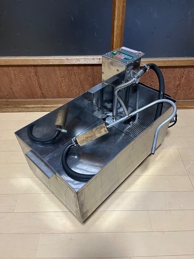2017年製　業務用油ろ過機　濾過器　濾過装置　SUF-30 100v 動作品