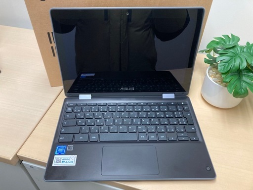 ネットサーフィンにピッタリ　美品　Asus Chrome book PC