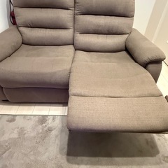 【ニトリ】電動リクライニング  ソファー　2人掛け｜USB充電付き｜ブラウン｜動作OKの画像