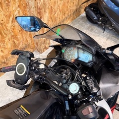 【ETC車載器付き!!／現車確認大歓迎!!🔥🙆🏽】在庫有◎大人気のYZF-R25が入庫しました!!の画像
