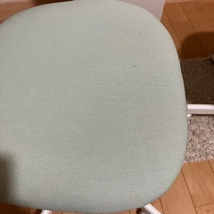 IKEA 子ども学習椅子の画像