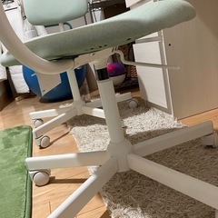 IKEA 子ども学習椅子②の画像