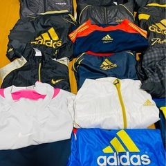 【受取り早い方優先】ブランド品全部18点まとめ売り　NIKE adidas アシックス　アディダスプロフェッショナル　ジャージ　パーカー　ウインドブレーカー　ジャンバー　Tシャツ等　画像内全て　子供　レディース　メンズ　アシックス上下の画像