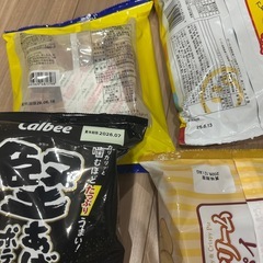 食品お菓子まとめ売りの画像