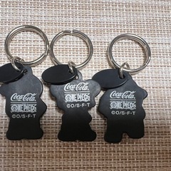 【新品】ワンピース キーホルダーの画像