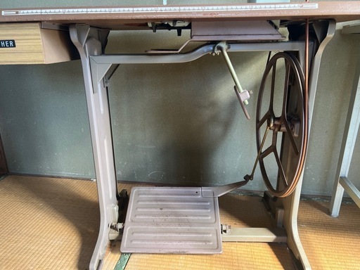 ブラザー工業用ミシン TA2-B622 足踏み式 レトロミシン 直接引き取り 光市