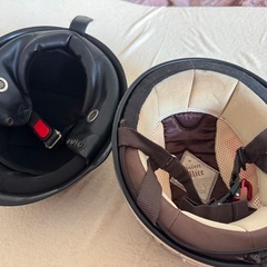 ヘルメット2点の画像