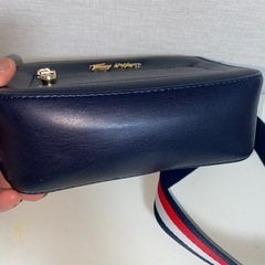 【美品】TOMMY HILFIGER   ショルダーバッグの画像