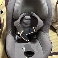 マキシコシ　パール　isofix ファミリーフィックス　チャイルドシート　ベースの画像