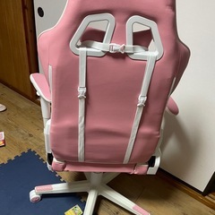 ゲーミングチェアの画像