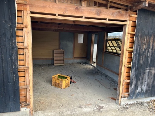 19日まで　シャッター
