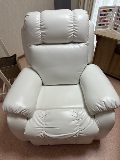【取引決定しました】電動ラウンジチェア SHIFFON　美品　リクライニングチェア