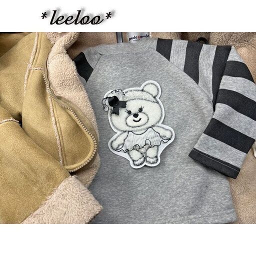 【くま刺繍ワッペン】プリーツワンピースのくまさん｜モノトーン×スパンコール｜アップリケワッペン