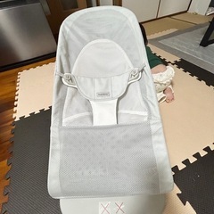 ベビービョルン バウンサー Air（シルバー／ホワイト）の画像