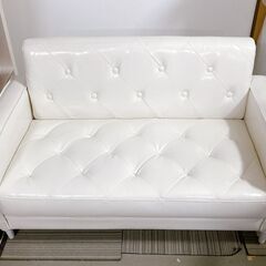 M834 ニッセン リビングソファ 2人掛け 合成皮革 幅120㎝ ホワイト 美品の画像