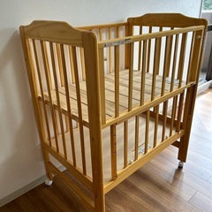 カトージ　ハイポジションミニベビーベッドの画像