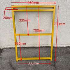 キャンプで便利！収納コンテナや食器などなんでも載せておくのに便利な組み立て簡単な棚ですの画像