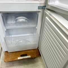 仙台市内トラック荷台渡し無料！ ニトリ 冷蔵庫 2022 中古 買取 引取 不要 106L学生 の画像