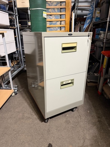 KOKUYO 2段 スチール製 キャビネット B4-02 ファイリングキャビネット オールロック機構 鍵付き 書類入れ 袖机 中古品 ③