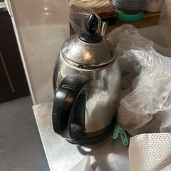 電気ケトルの画像