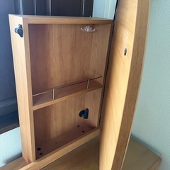 ライト付きドレッサー
の画像