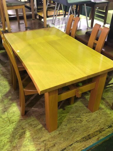 【ジャングル和泉大型良品館】4人用ダイニングセット【R1177】