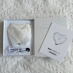 【 SOLD OUT 】美顔器 EMS 微電流 充電式 美顔ローラー 温熱ケア 3色LED 軽量 多機能の画像