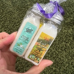 タヒチの石鹸、ボディオイルあげますの画像