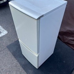 SHARP 冷凍冷蔵庫 137L SJ-14T-S 一人暮らしにおすすめの画像