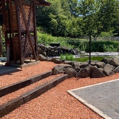 黒瓦チップ 25kg以上 土嚢袋詰め放題 グレー 和モダンガーデニング 防草 雑草対策 ぬかるみ対策 砂利の画像