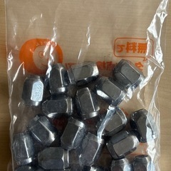 17インチ   スタッドレスタイヤセット(ブリヂストン)の画像