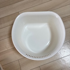 バケツと三角コーナーの画像