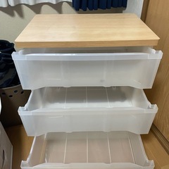 衣装ケースの画像