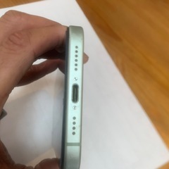 美品　アップル　iPhone 15 Plusの画像
