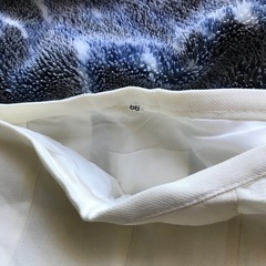 スカート66センチ白の画像