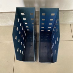 LIONプラスチック製ボックスファイル２つの画像