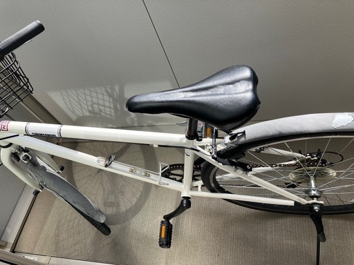 自転車　クロスバイク　白