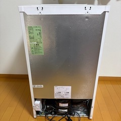 2023年製 アイリスオーヤマ 冷凍庫60L 3段 美品 IUSD-6B-Wの画像