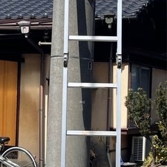多用途アルミ梯子　折り畳み式　3.7m
の画像