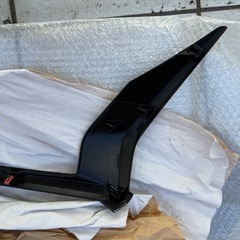 ランドクルーザープラド150系 ヘッドライトガーニッシュの画像