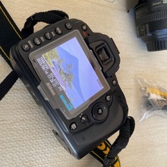 Nikon D90本体とレンズ一式の画像