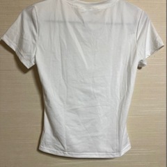 レディース リボンワンポイントTシャツ の画像