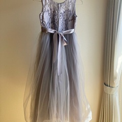 140センチ　キッズ　ドレスの画像