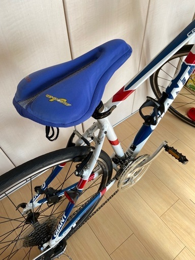 ジャイアント　クロスバイク　自転車　 速度計付き　すぐ乗れます ジャイアント クロスバイク 自転車 速度計付き すぐ乗れます 【公式通販】