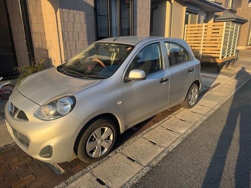 nissan マーチ 、 年式2016
、 odo 5,2v, 車検 2027/10