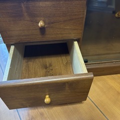 【引取限定】16型液晶テレビ＆木製テレビ台セット（収納充実）の画像