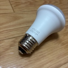 新品◇アイリスオーヤマ　人感センサー付　LED電球　　 の画像