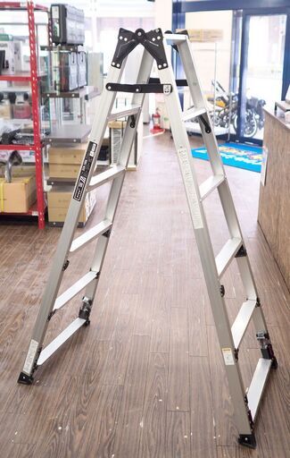 札幌 店頭引取限定 Pica ピカ 四脚アジャスト式はしご兼用脚立 SCN-180A  6尺 はしごの長さ：324～388cm